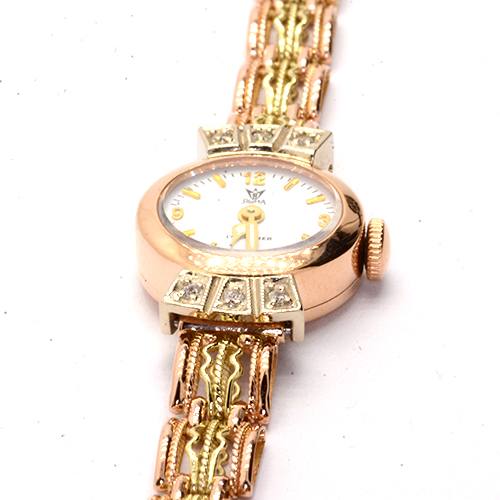 Часы в браслете Золото 585