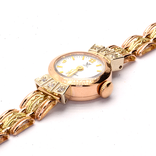 Часы в браслете Золото 585